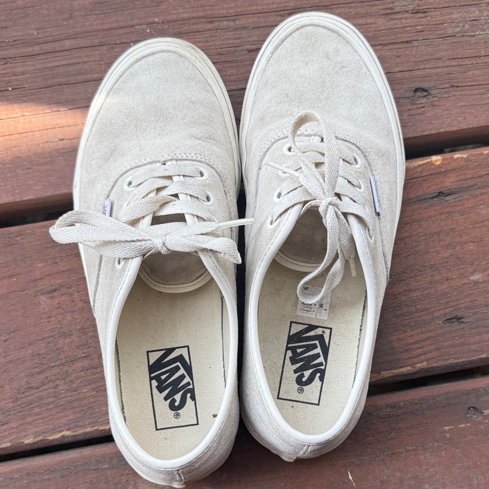 Women’s Van’s Authentic sneaker